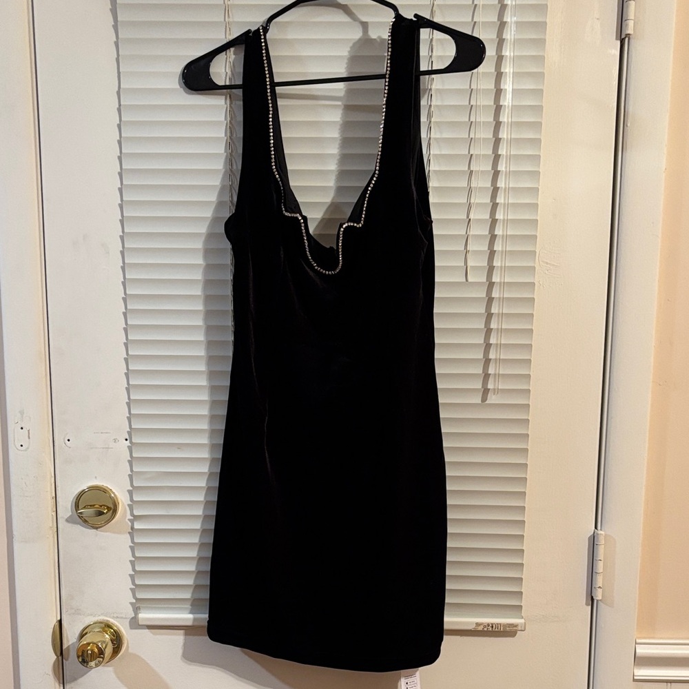 NWT! Cupshe Jojo Fletcher Dazzling Backless Cover-Up Dress Black size Medium